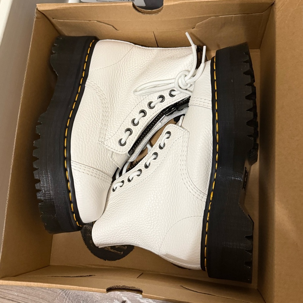 Dr. Martens Sinclair Platform Bootie